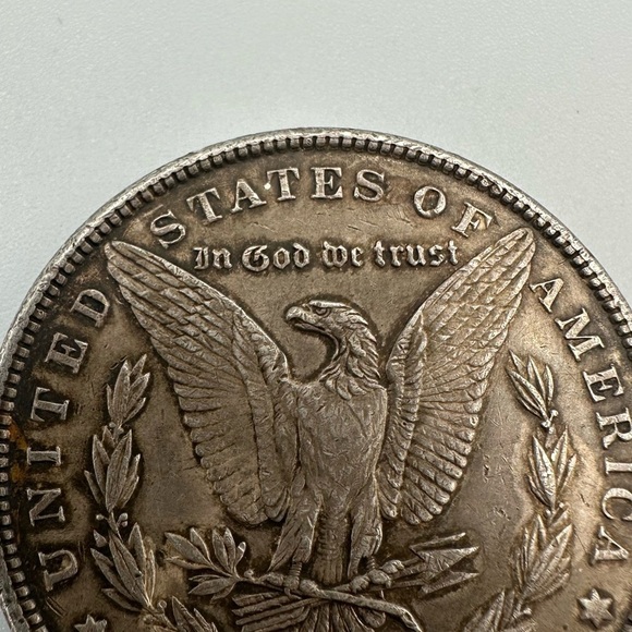 1897 Morgan Silver Dollar – 90% Silver – Philadelphia Mint – Vintage U.S. Coin - Picture 9 of 12